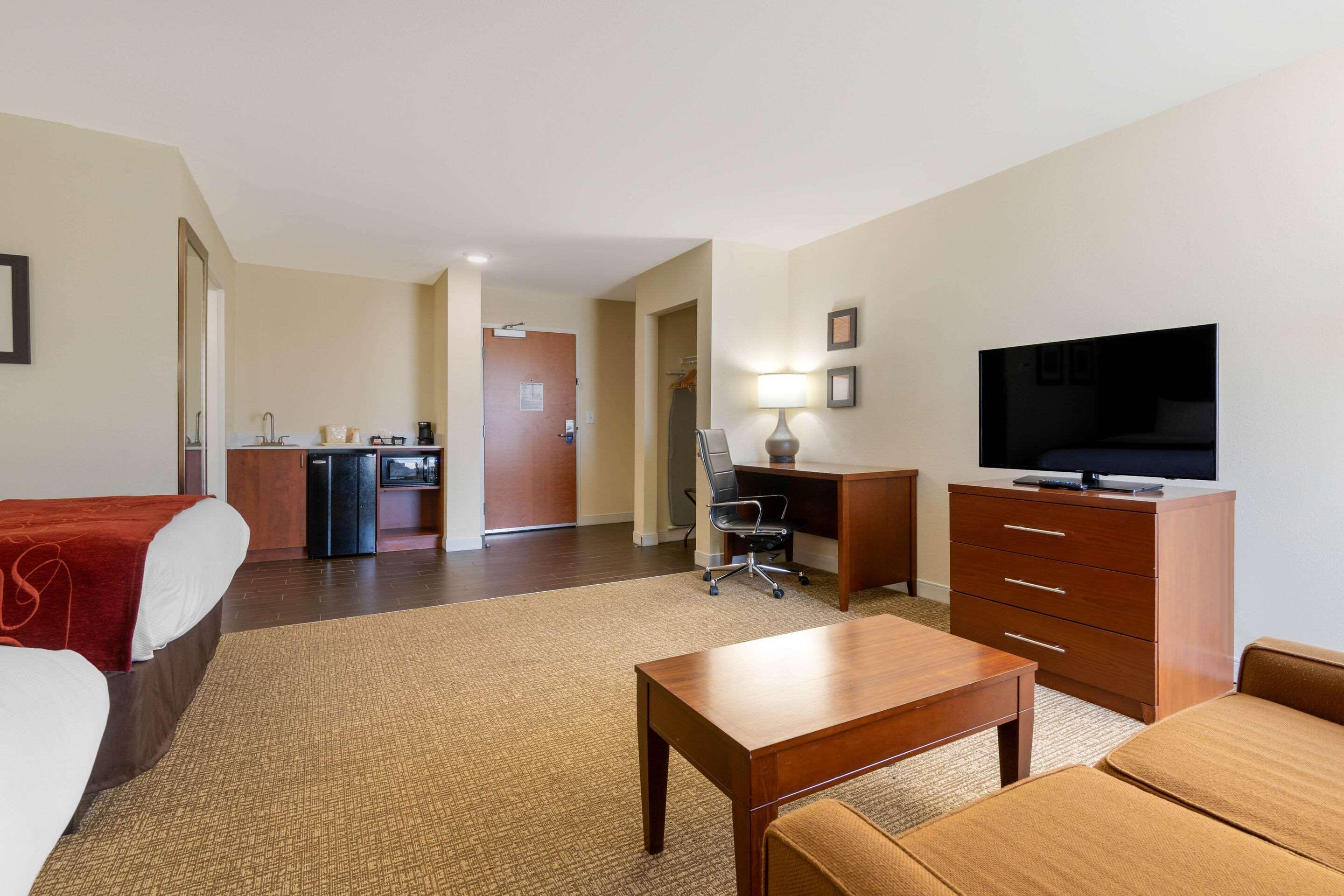 Comfort Inn & Suites Macon West Εξωτερικό φωτογραφία