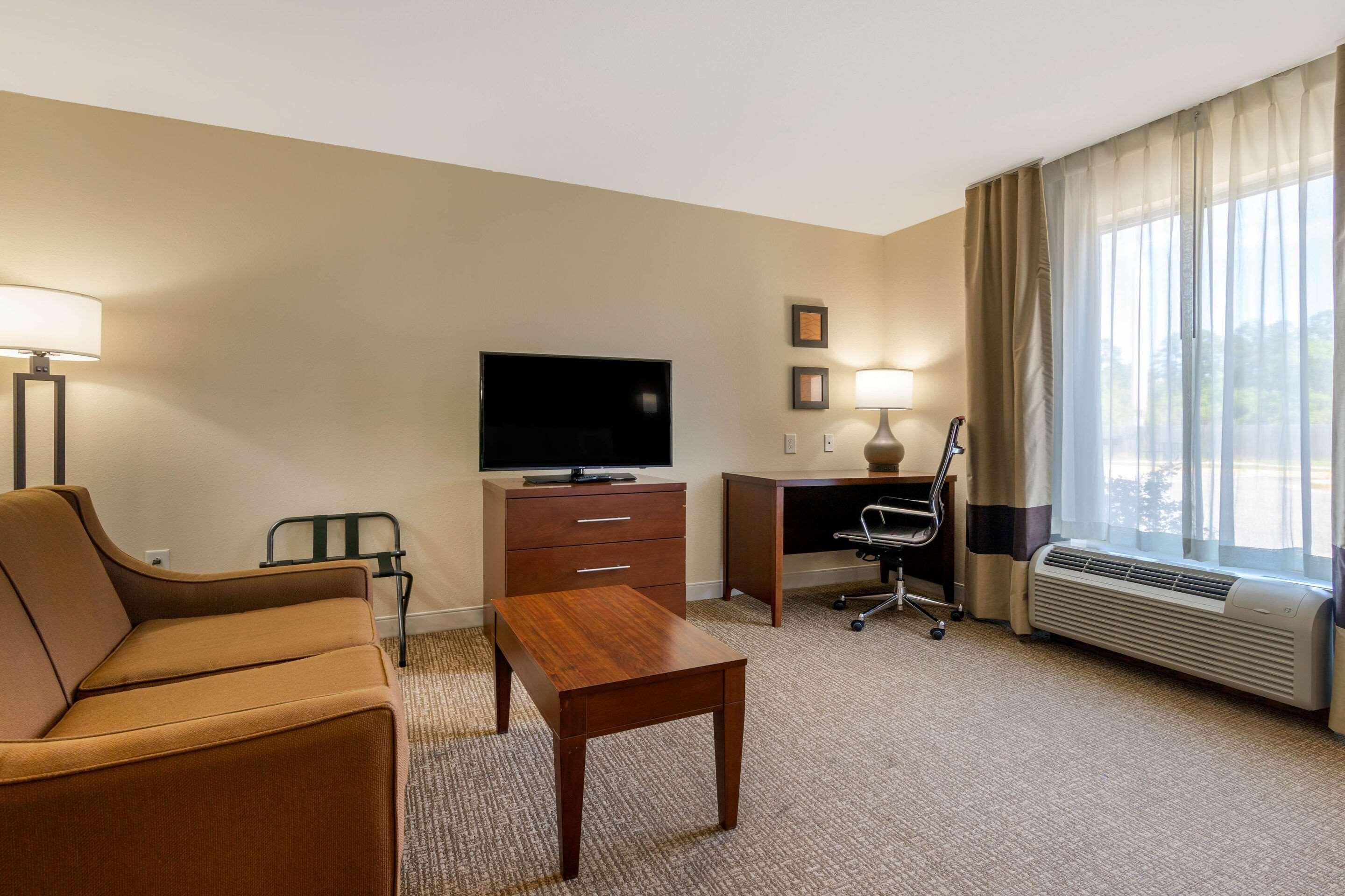Comfort Inn & Suites Macon West Εξωτερικό φωτογραφία
