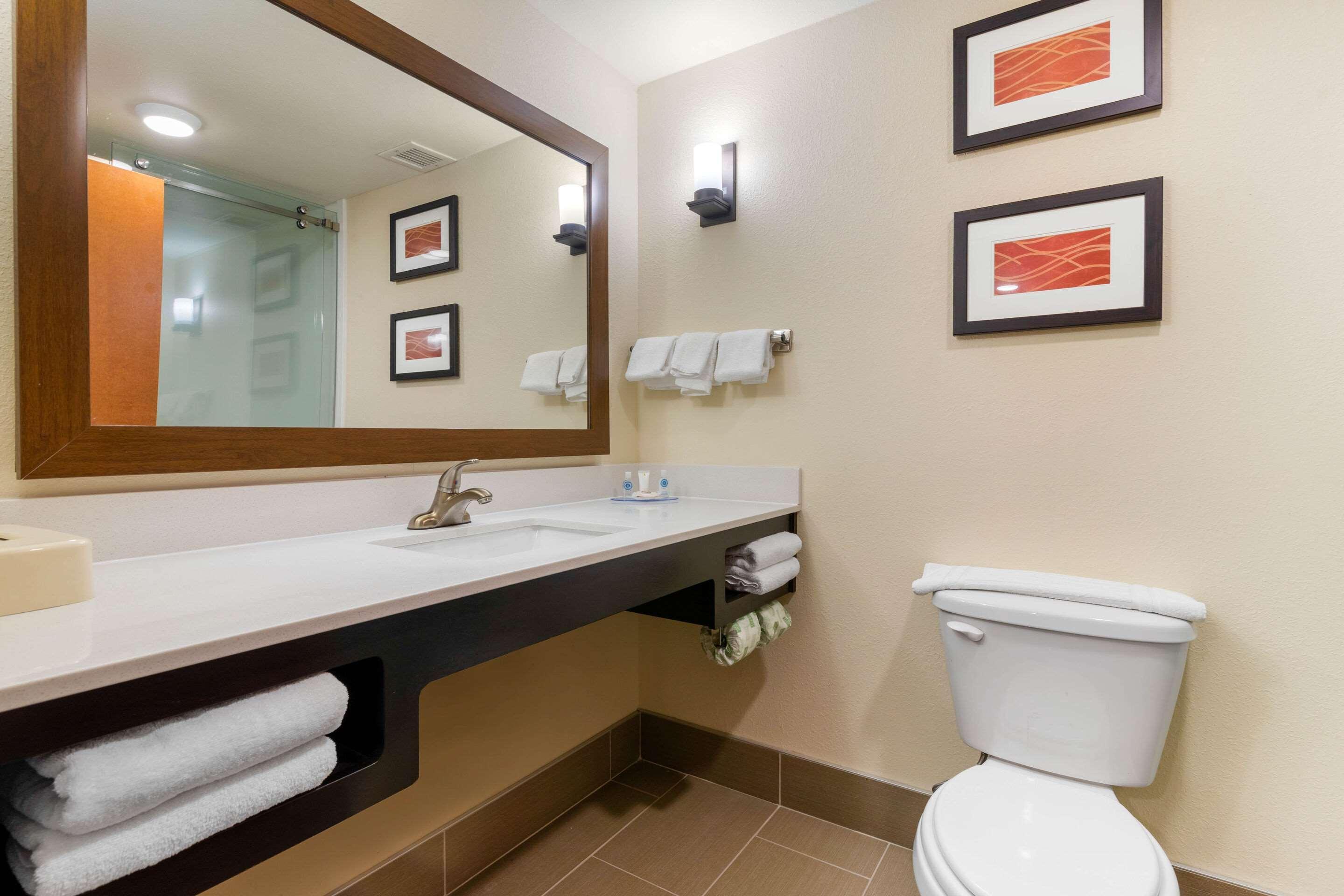 Comfort Inn & Suites Macon West Εξωτερικό φωτογραφία