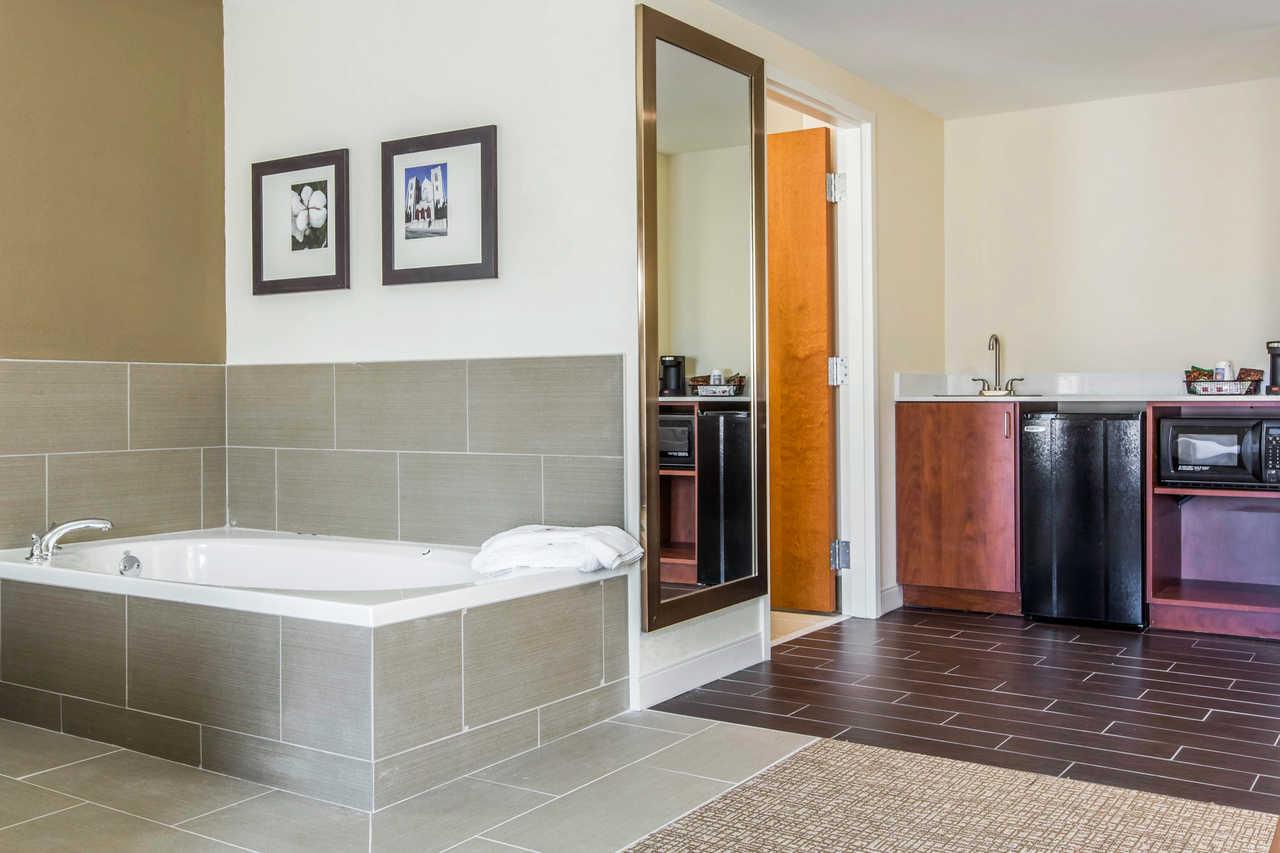 Comfort Inn & Suites Macon West Εξωτερικό φωτογραφία