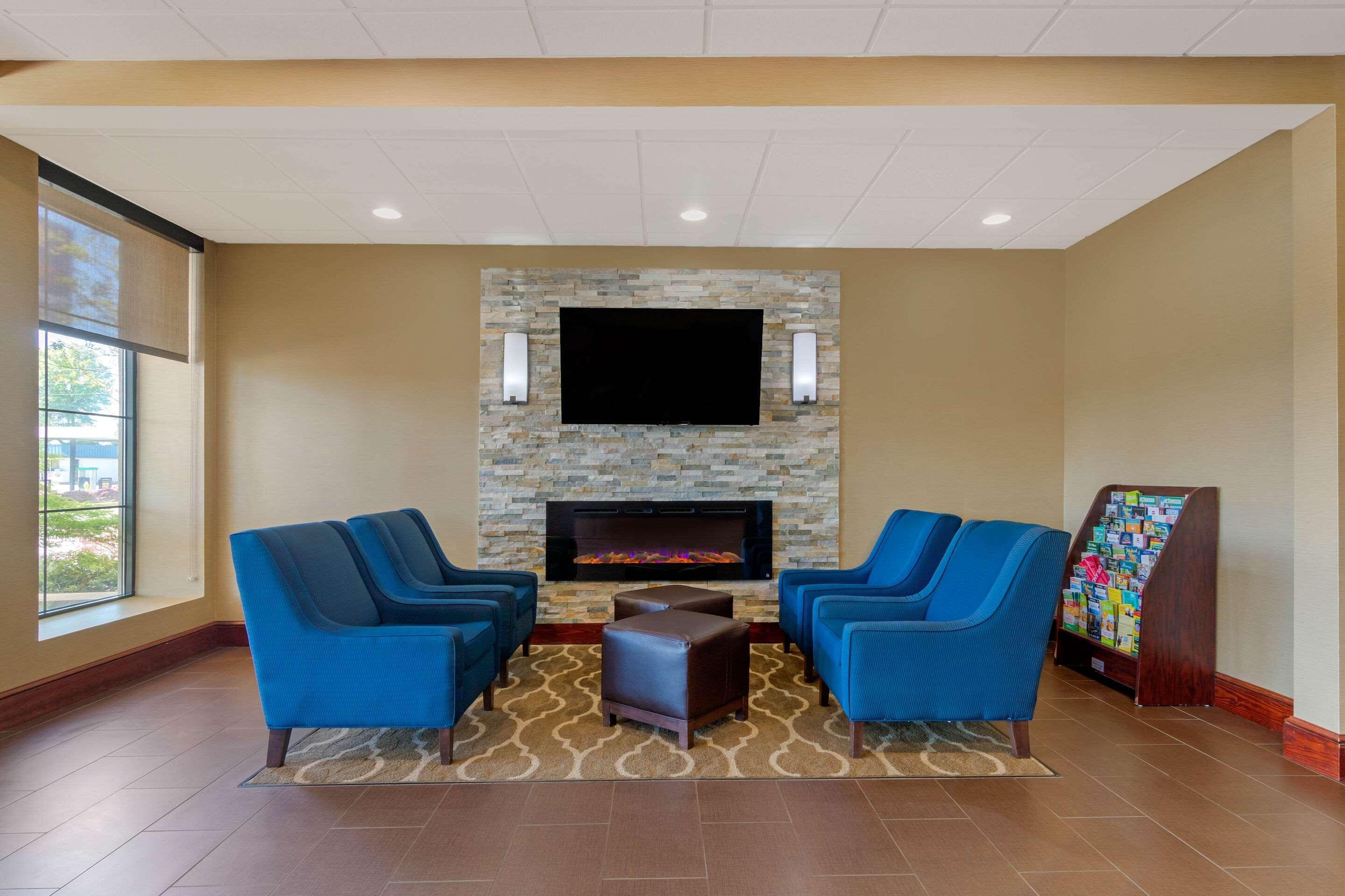 Comfort Inn & Suites Macon West Εξωτερικό φωτογραφία